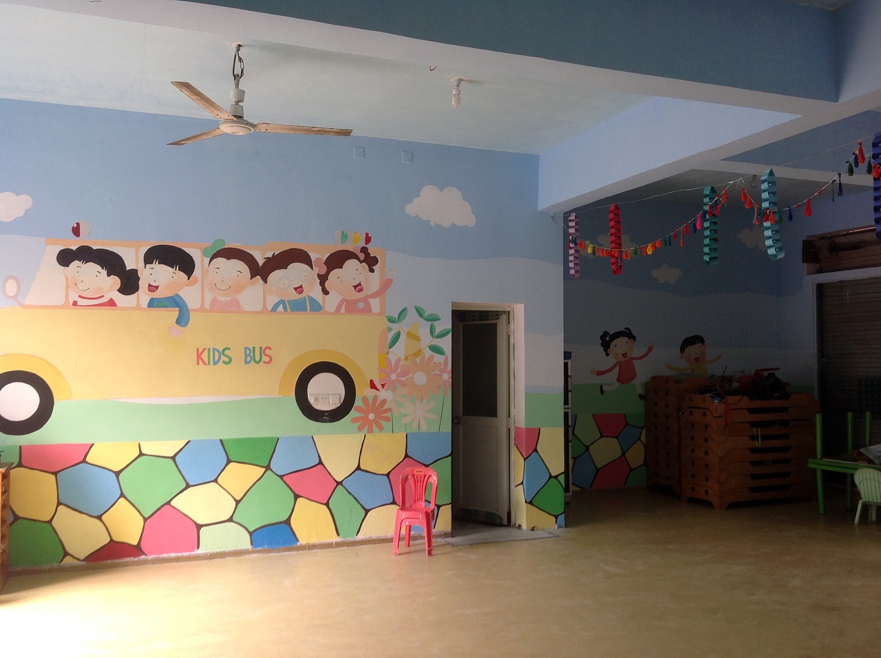 幼儿园墙绘效果图